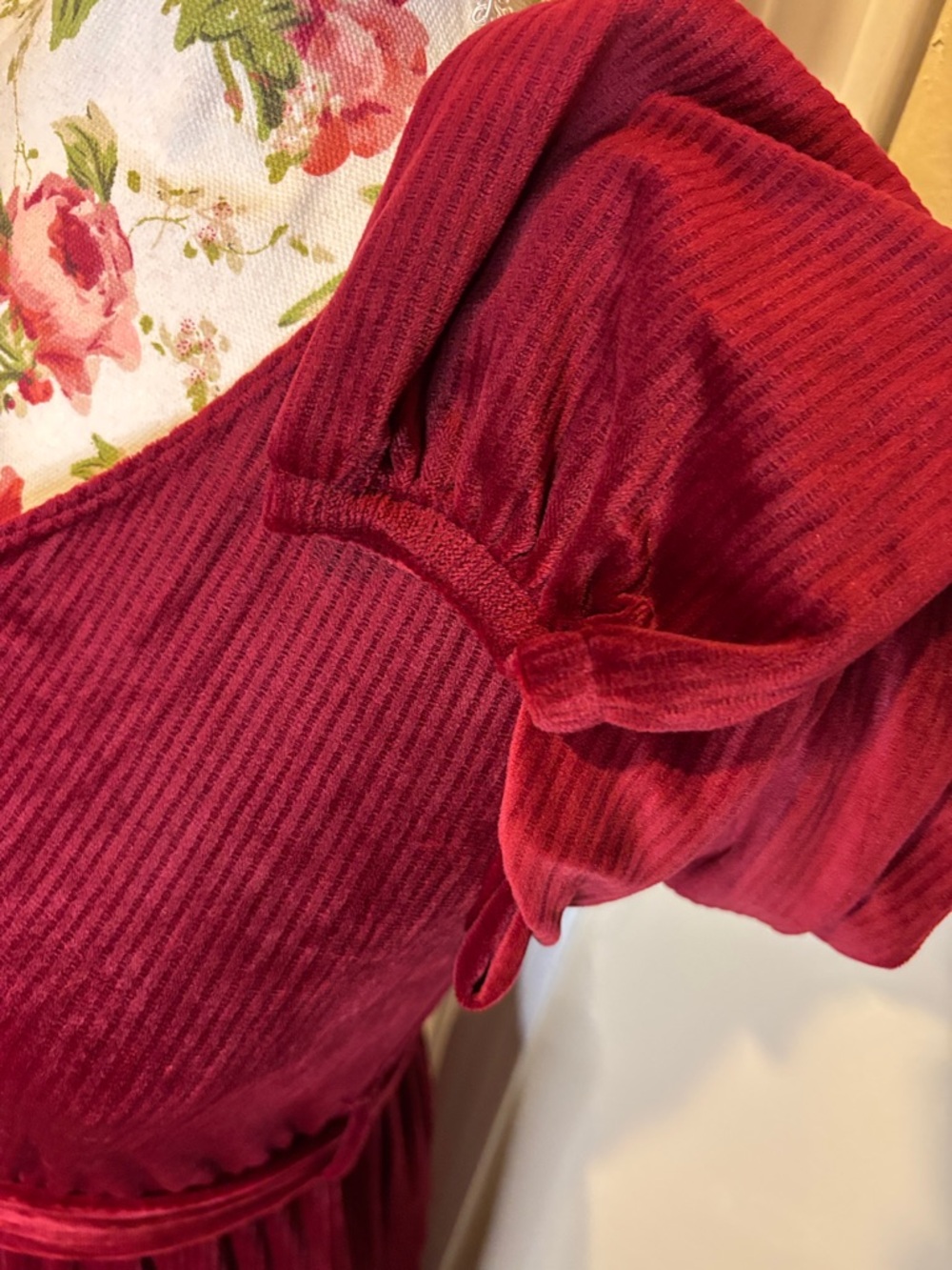 Halara Burgundy Velvet Midi Dress Size XS NWOT Tie Waist Long Sleeve  (A/28) - Picture 5 of 6